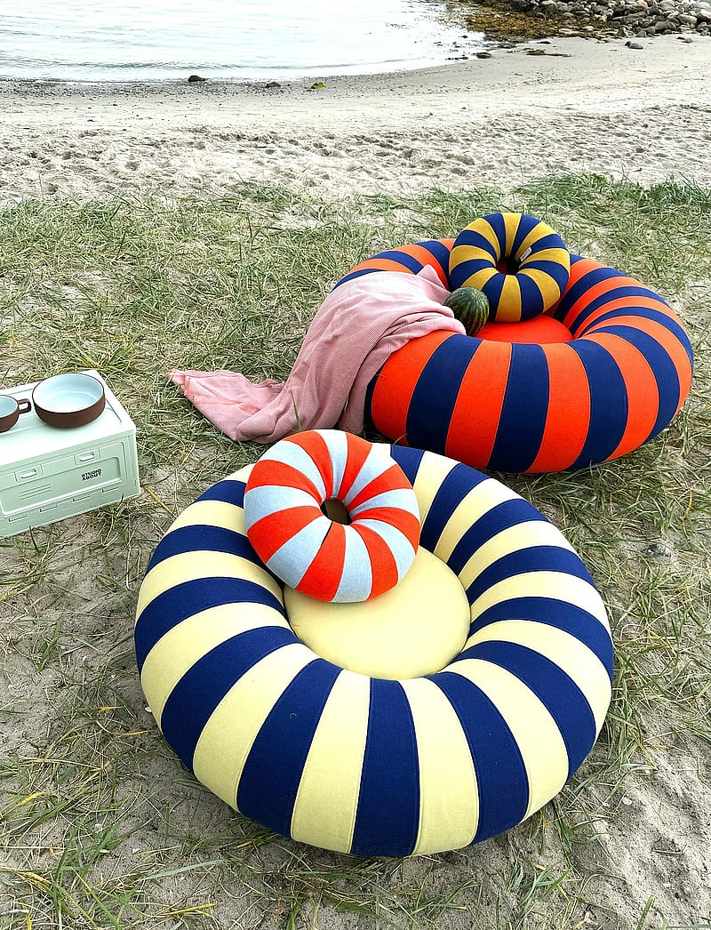 Studio About - FLOAT PILLOW, DARK BLUE/OCHRE - kissen - dark blue/ochre - 3