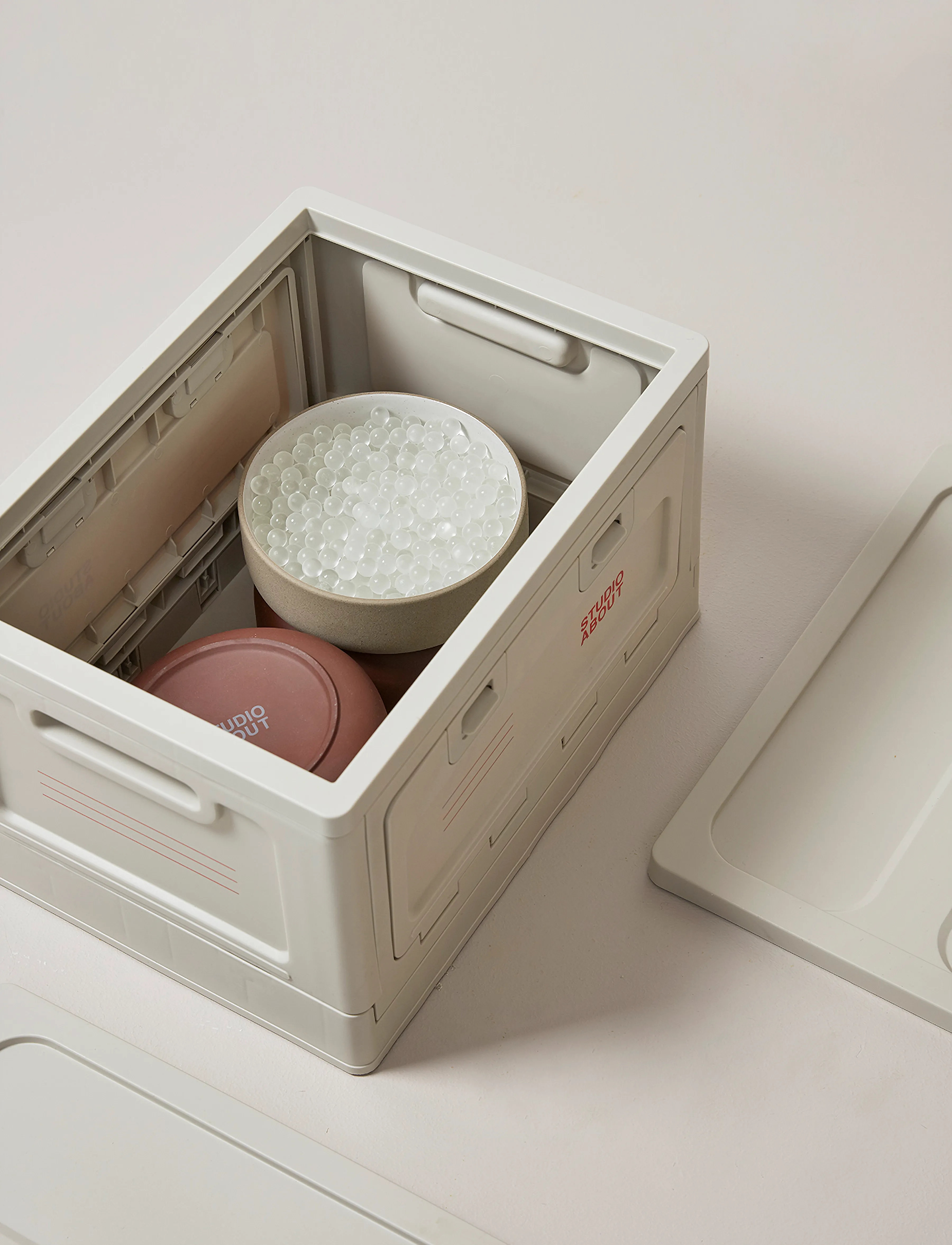 Studio About - BOX - lowest prices - light grey - 3