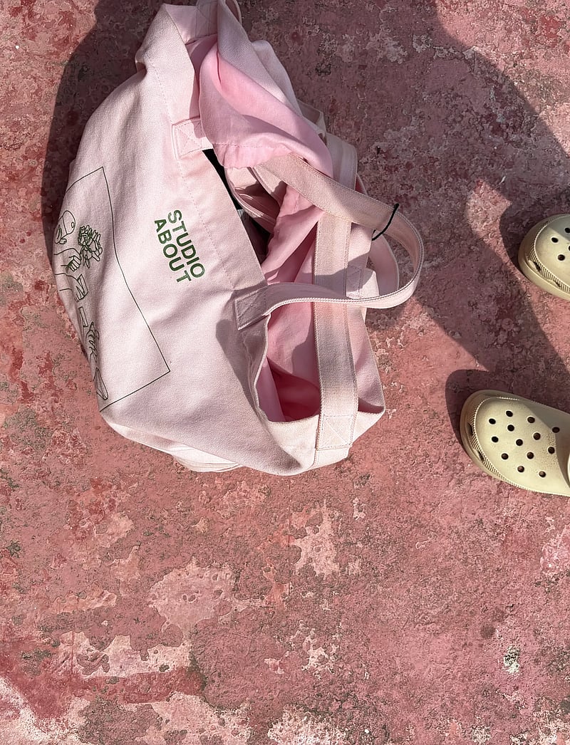 Studio About - TOTE BAG, ROSE/GREEN - tote bags - rose/green - 2