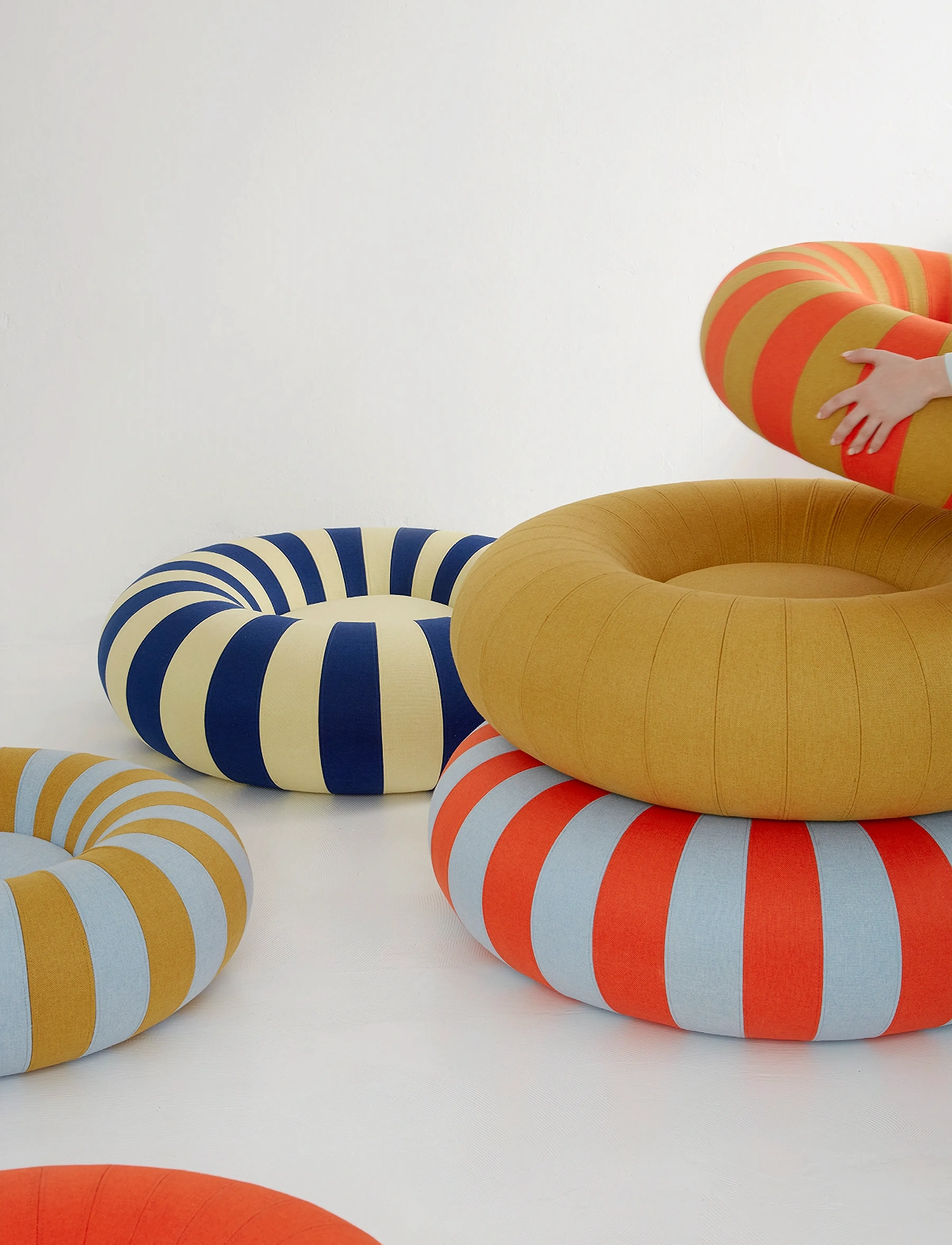 Studio About - FLOAT - blue/ochre - 3