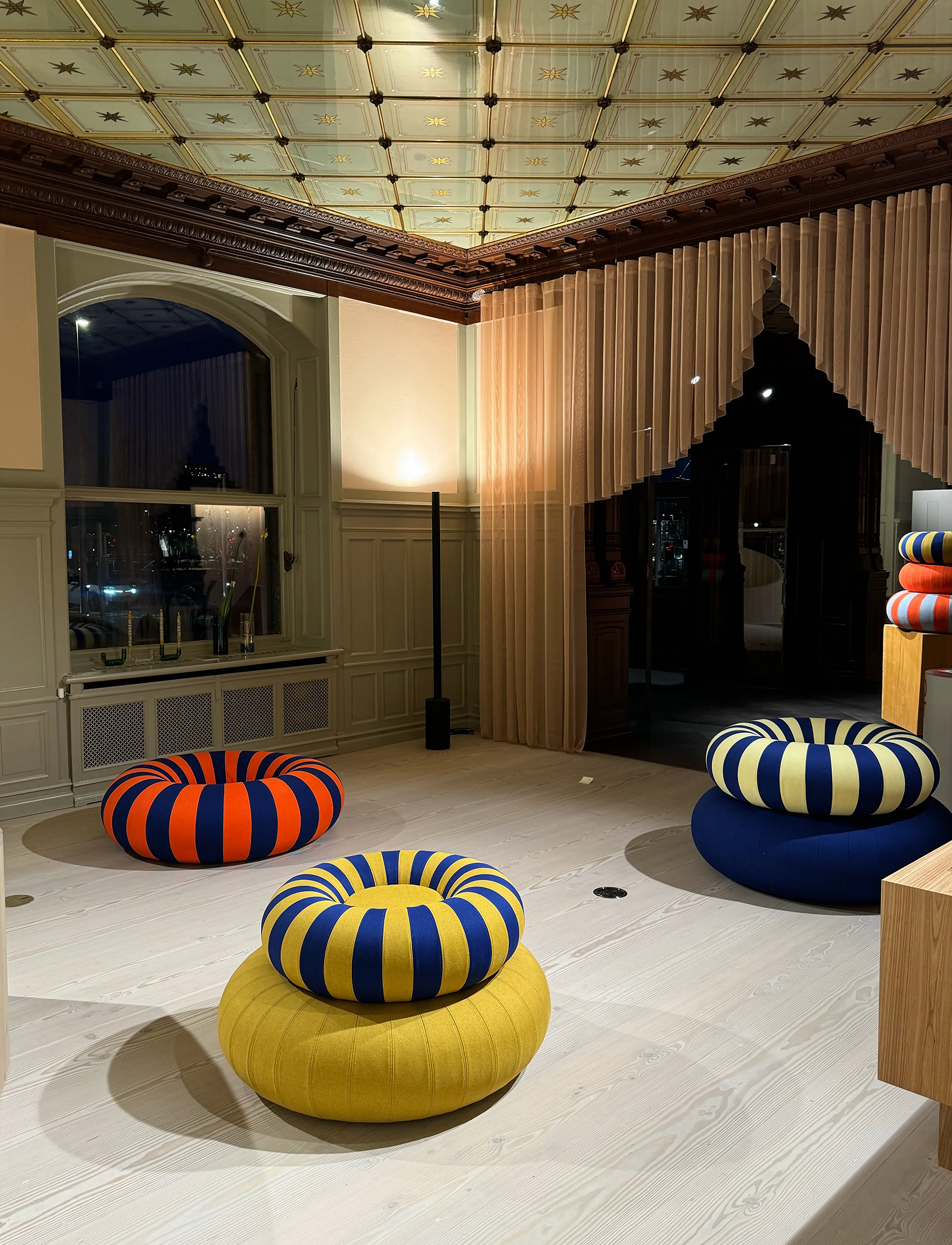 Studio About - FLOAT - puffer - dark blue/ochre - 2
