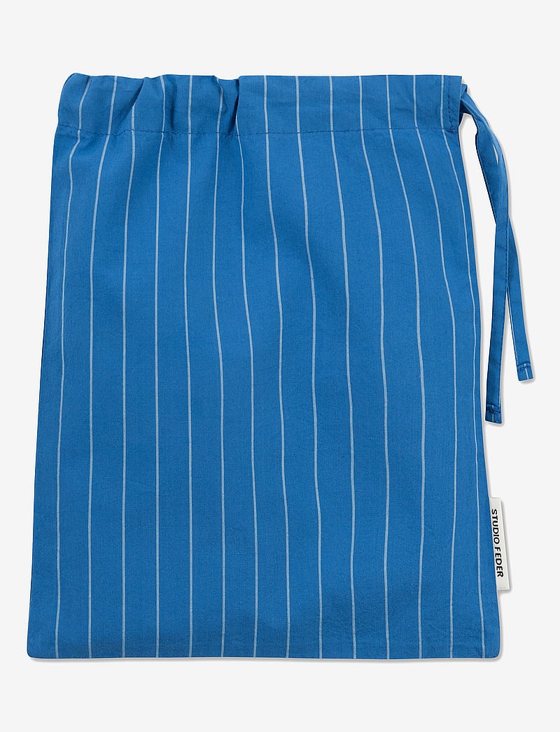 STUDIO FEDER - Pillow case - køb efter pris - winter dip - 1