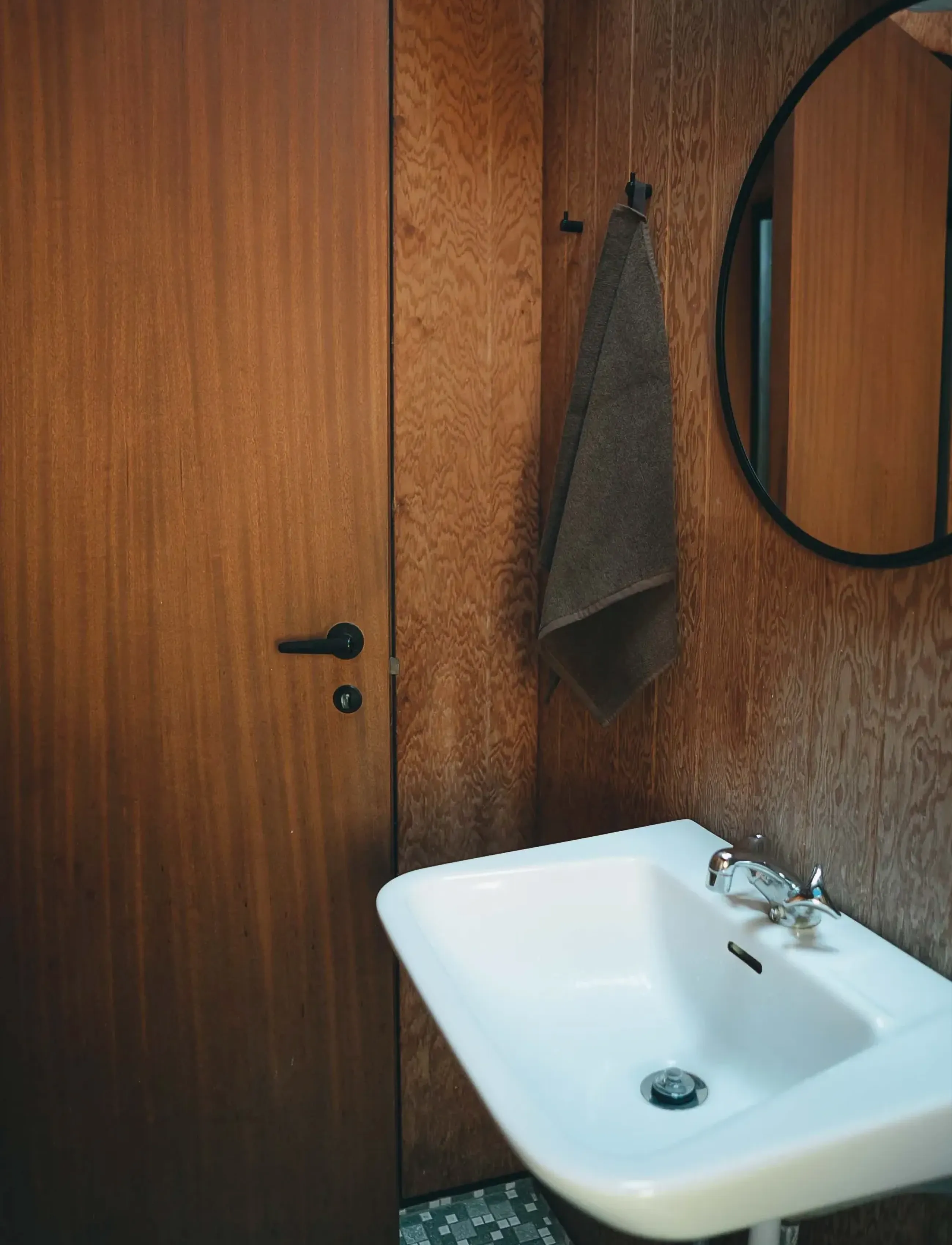 STUDIO FEDER - UNA TOWEL - shop by price - brown - 3