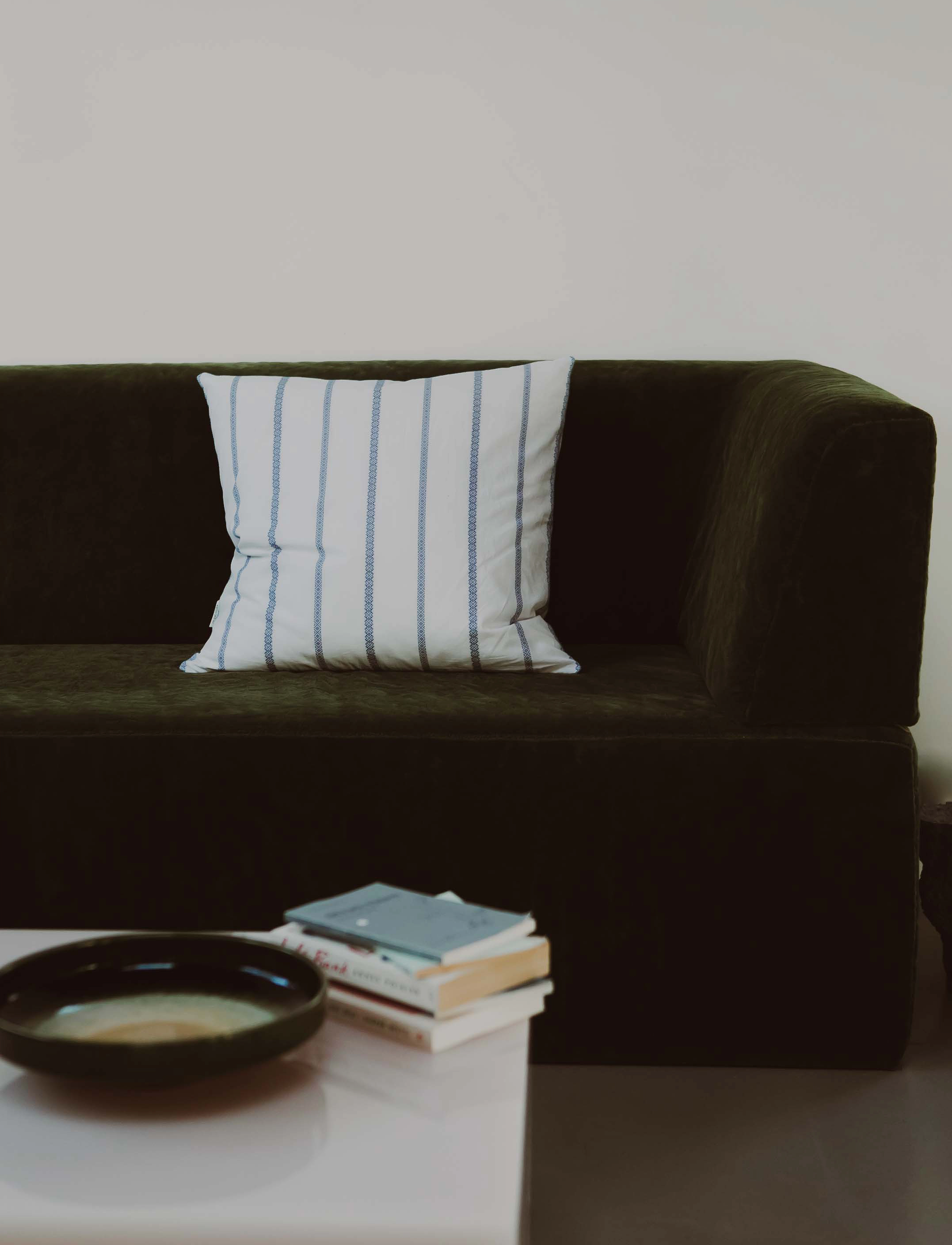 STUDIO FEDER Sienne Cushion, 50X50 cm, Cushions & Blankets, Blau - Cushions, Homeware
