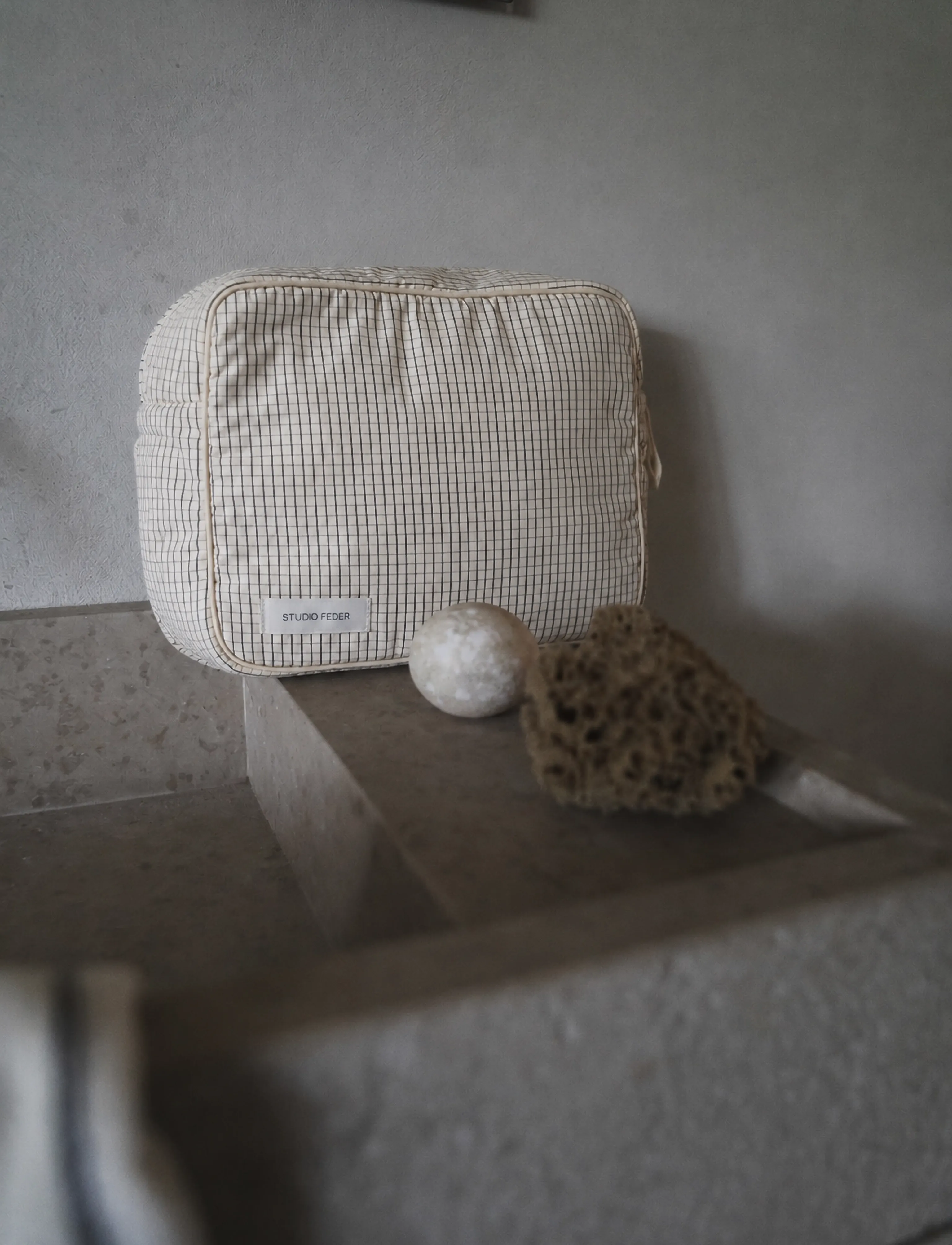 STUDIO FEDER OFELIA TOALETTVÄSKA - Necessärer - CREME BLACK PLAID / cream