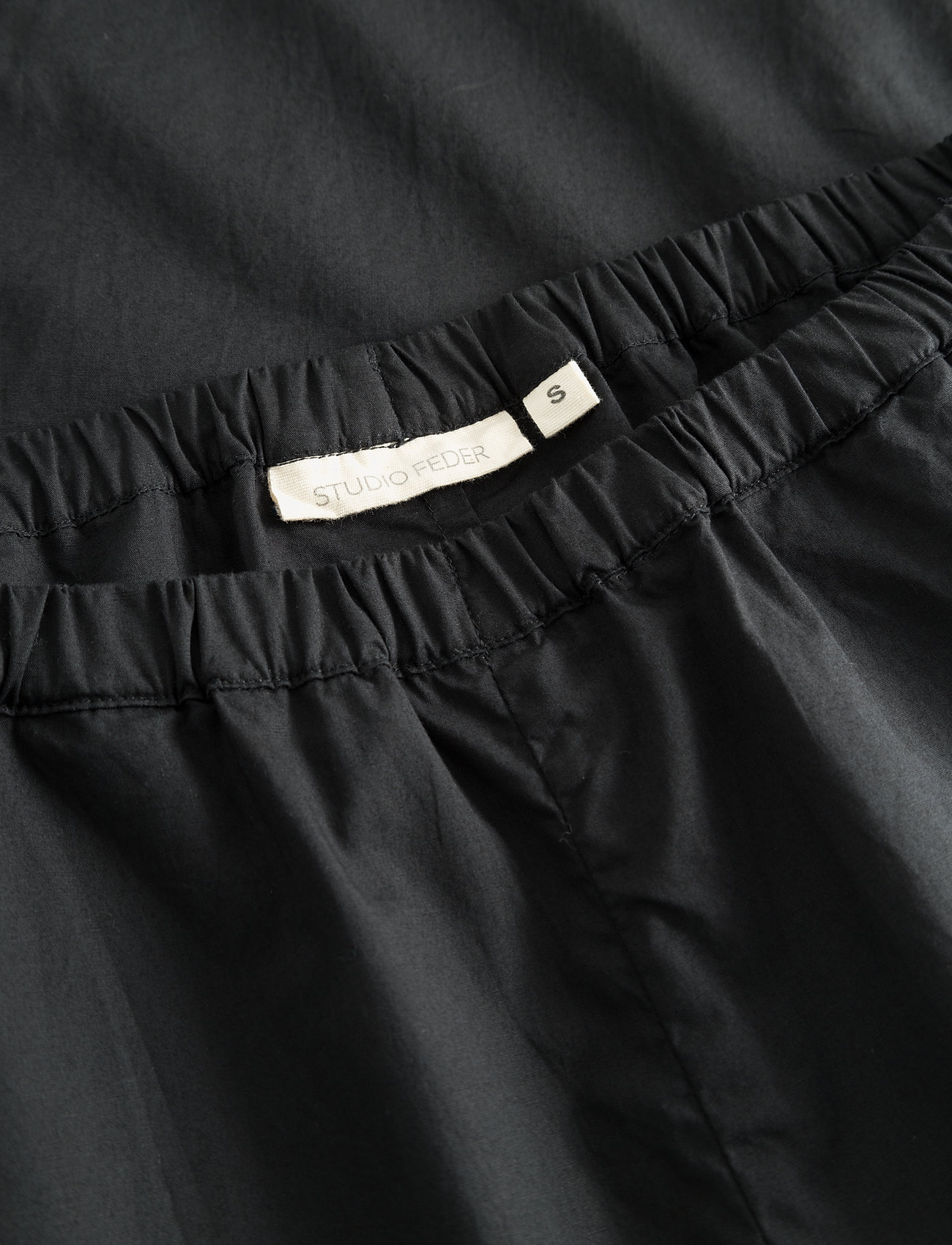 STUDIO FEDER - BELLA PANTS - vida byxor - black - 2