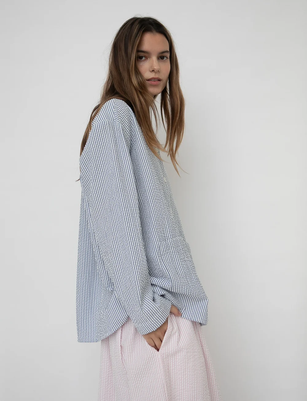 STUDIO FEDER - SILJA SHIRT - SEERSUCKER - långärmade skjortor - fjord - 5
