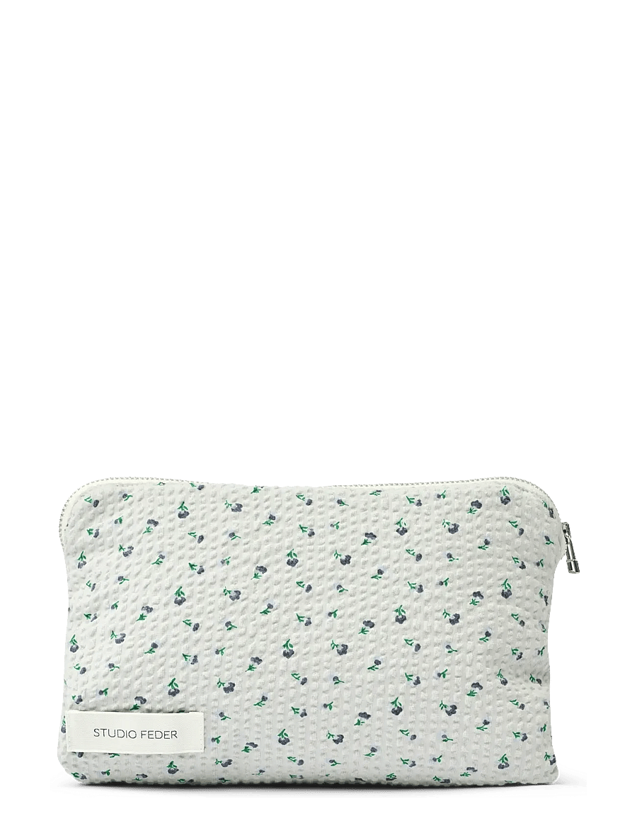 STUDIO FEDER - CELIA MINI TOILETRY BAG - SEERSUCKER - kosmeetikakotid - cloudy day - 0