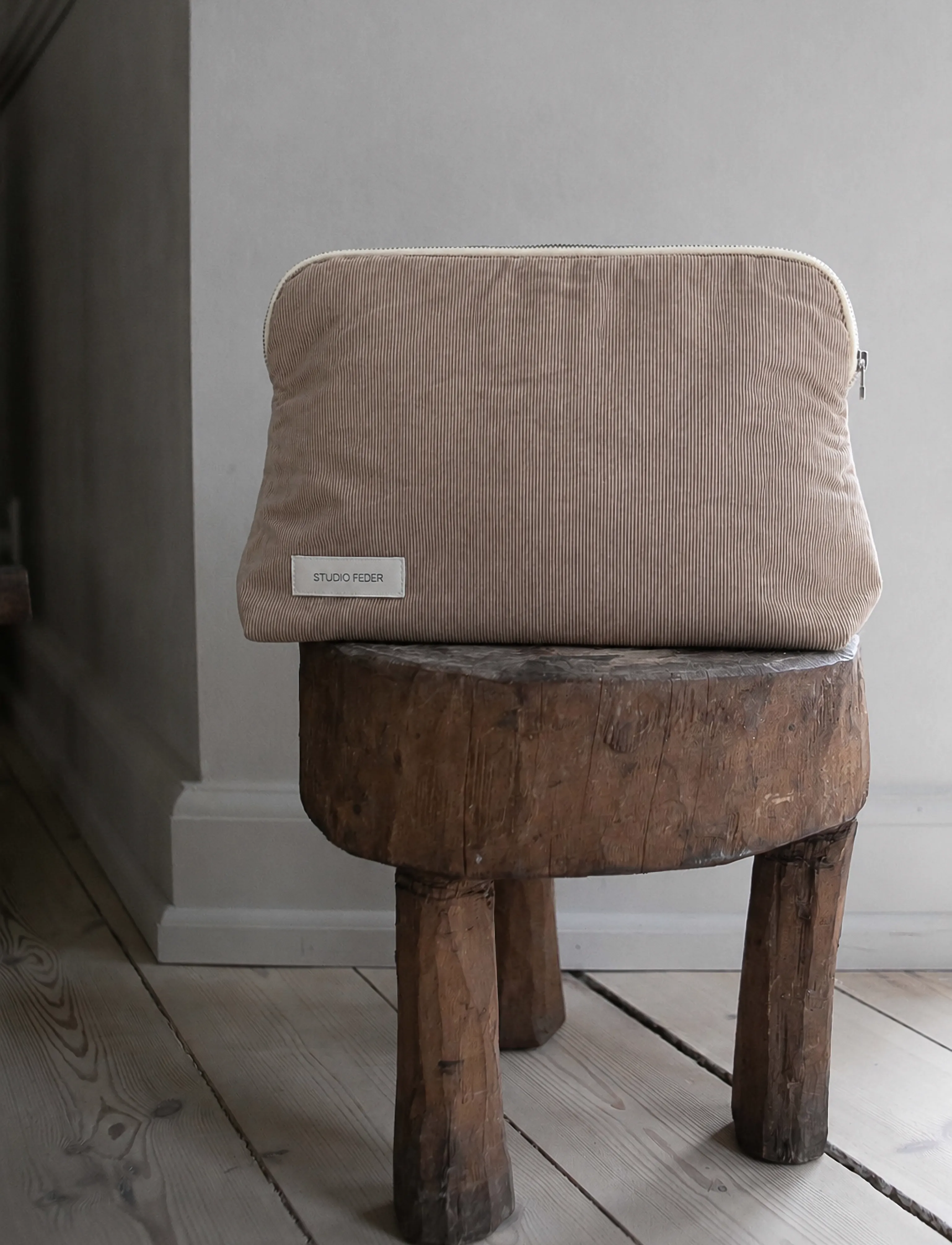 STUDIO FEDER - CELIA TOILETTASKE - toilettasker - talpa - 0