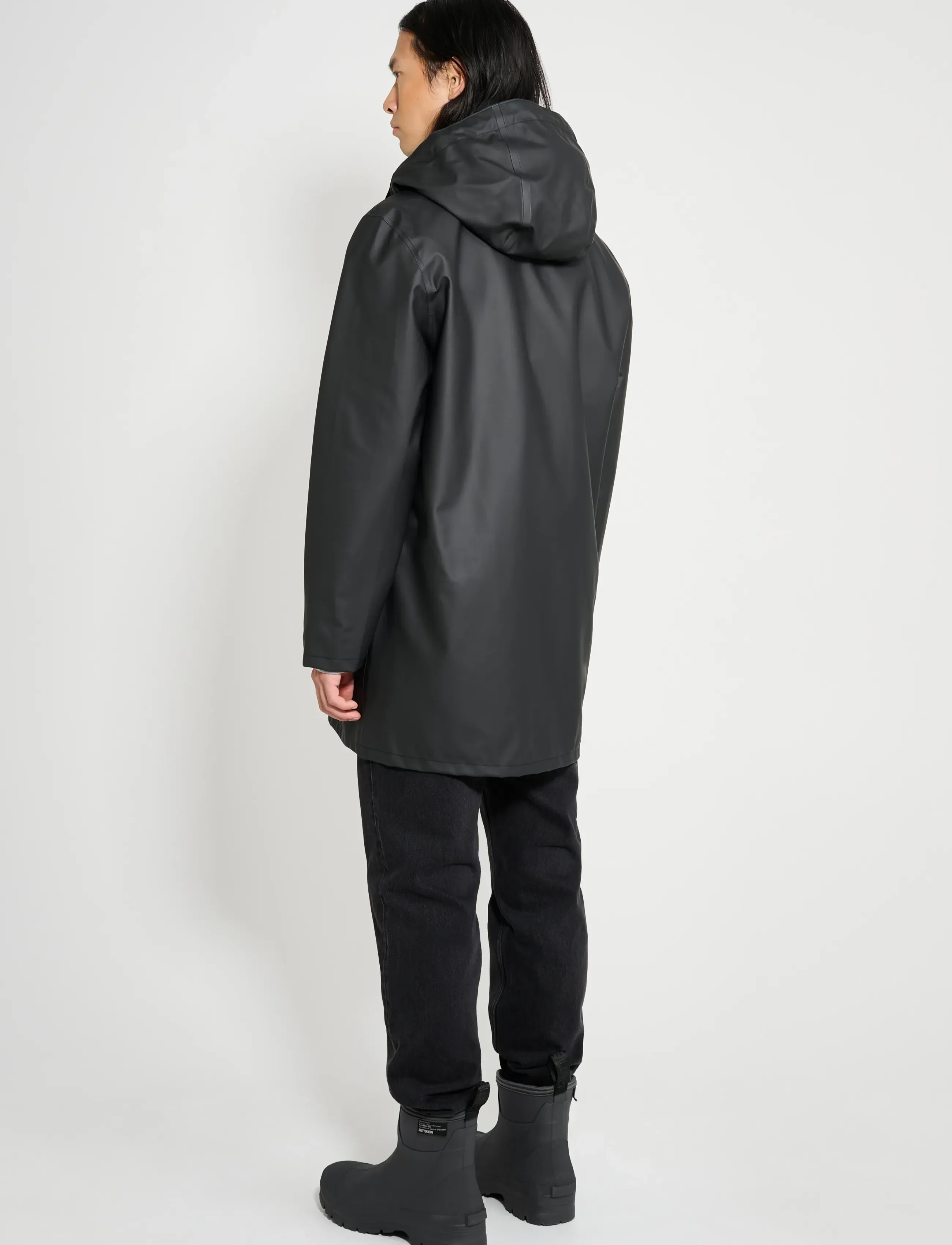 Stutterheim - Stockholm Lightweight Black - sadetakit - black - 4