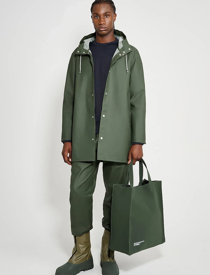 Stutterheim - Stockholm Lightweight Green - regnjackor - green - 0