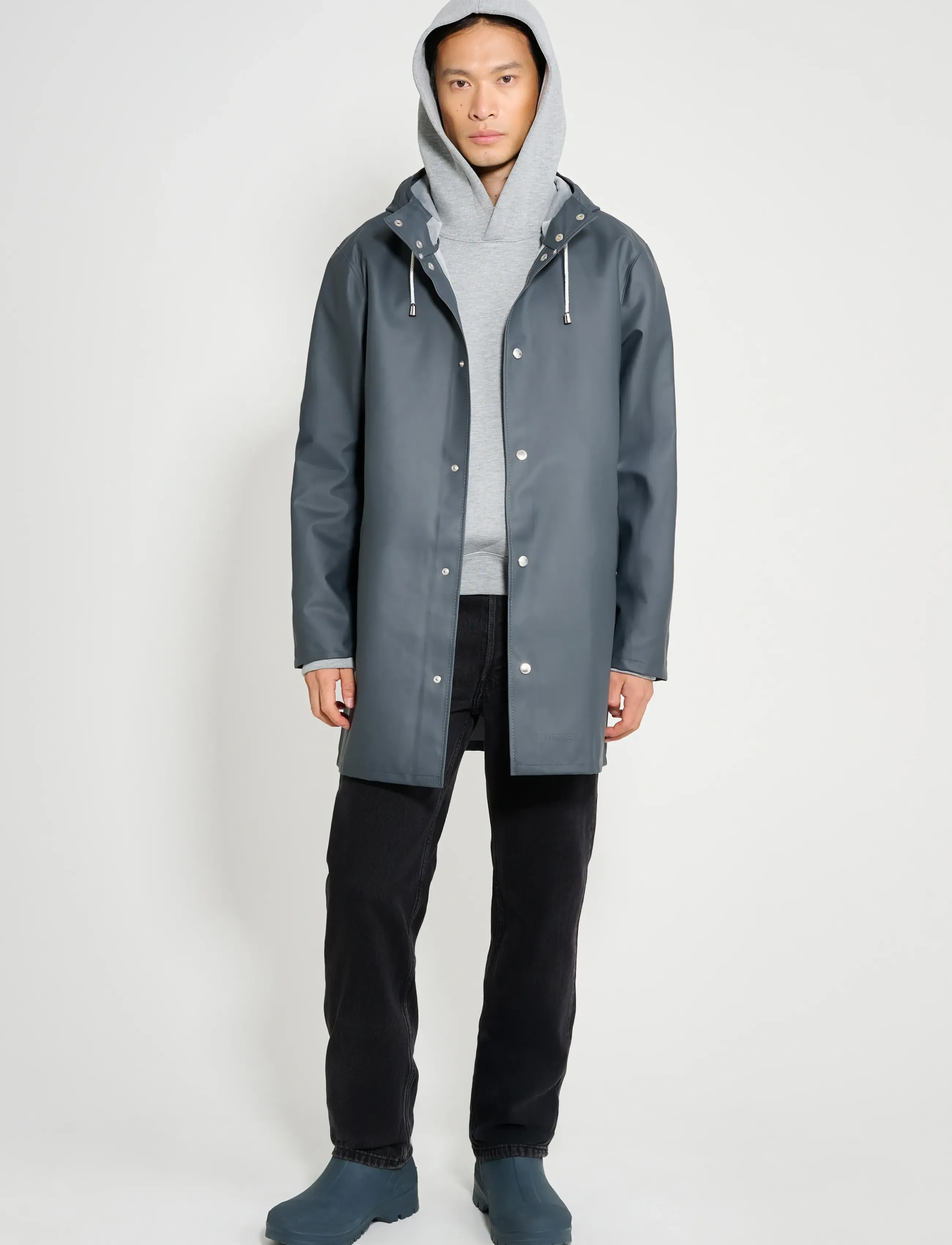 Stutterheim Stockholm Lightweight Charcoal - Jacken & Mäntel - CHARCOAL / white
