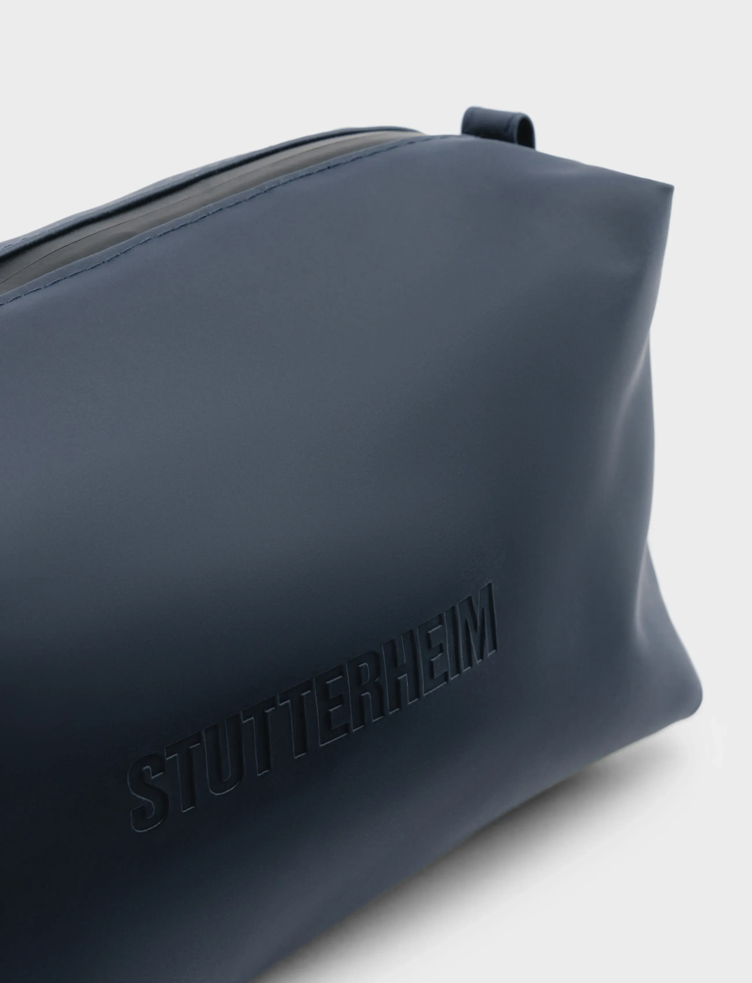 Stutterheim - Container Large Navy - duffel bags - navy - 2