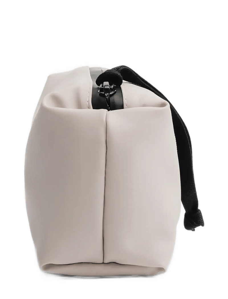 Stutterheim - Container Small Light Sand - toiletartikler - light sand - 1