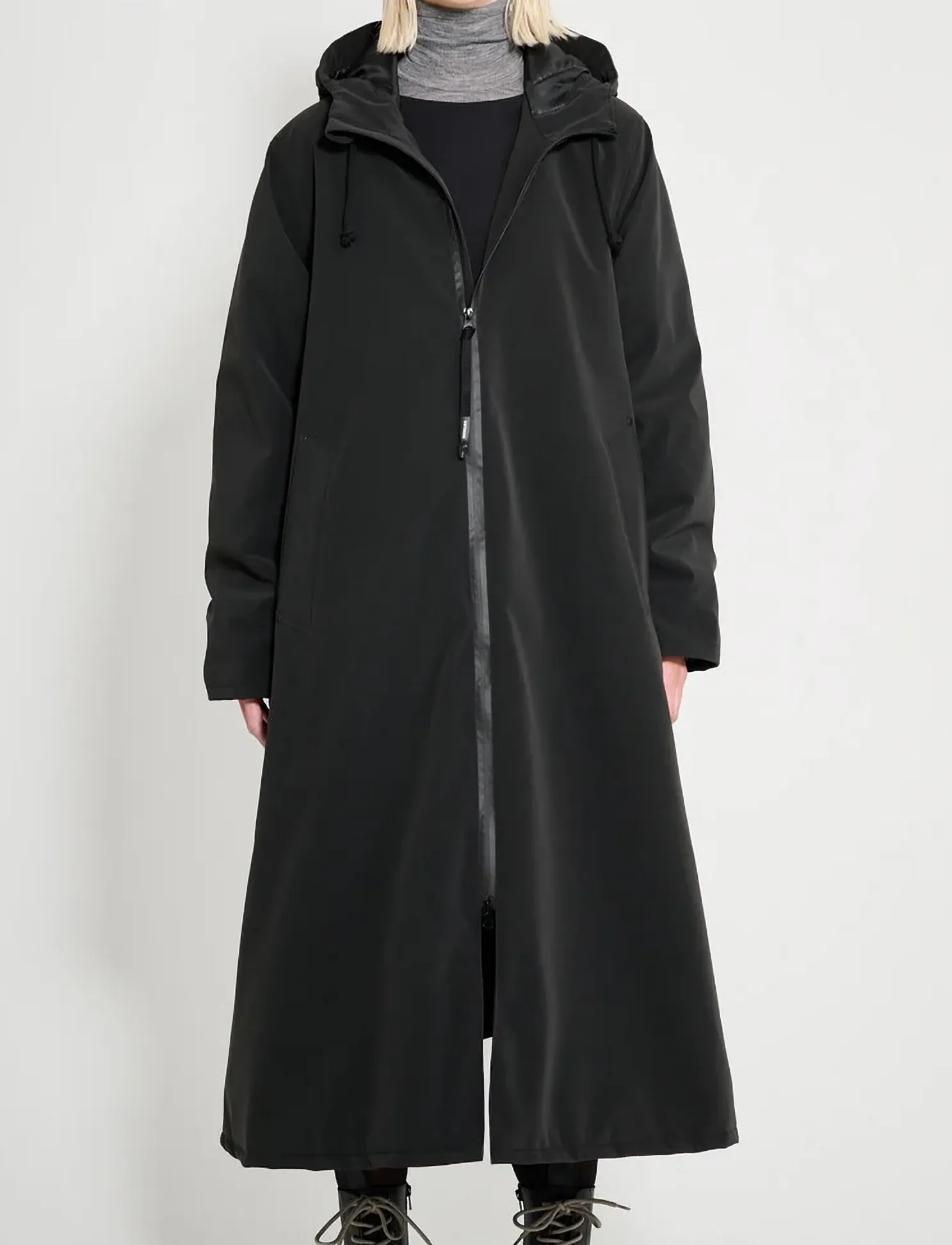 Stutterheim - Mosebacke Long Winter Matte Black - black - 3