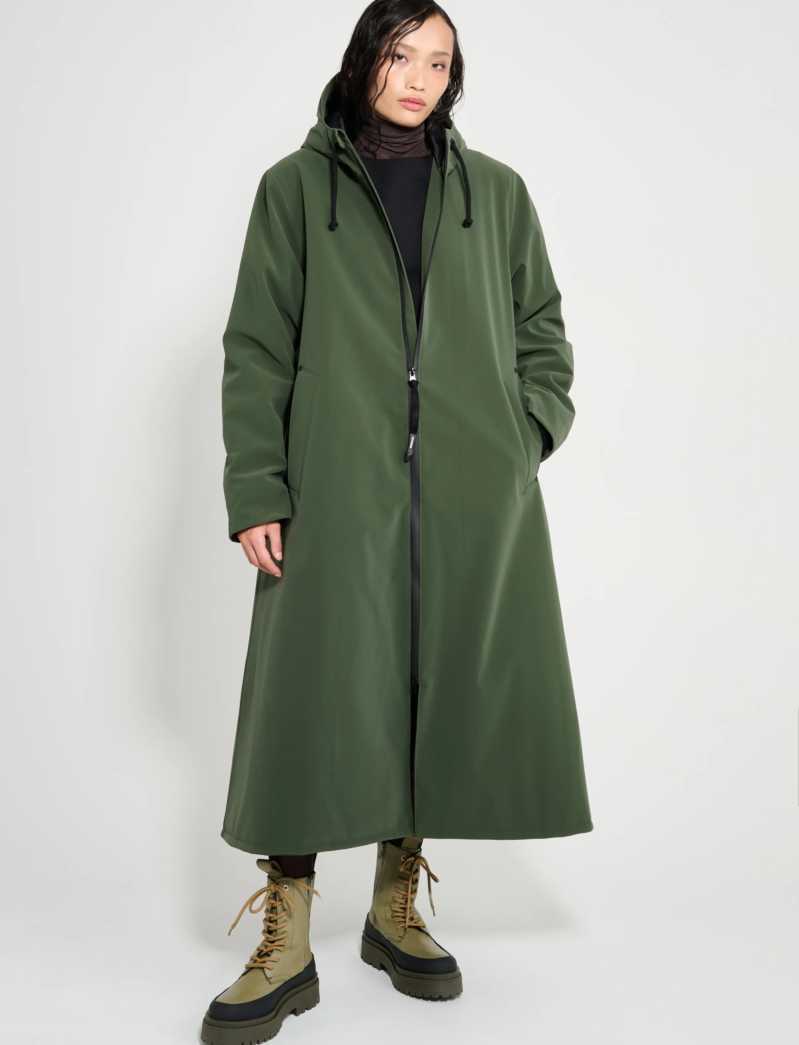 Stutterheim Mosebacke Long Winter Matte Green - Regnjakker - GREEN / green
