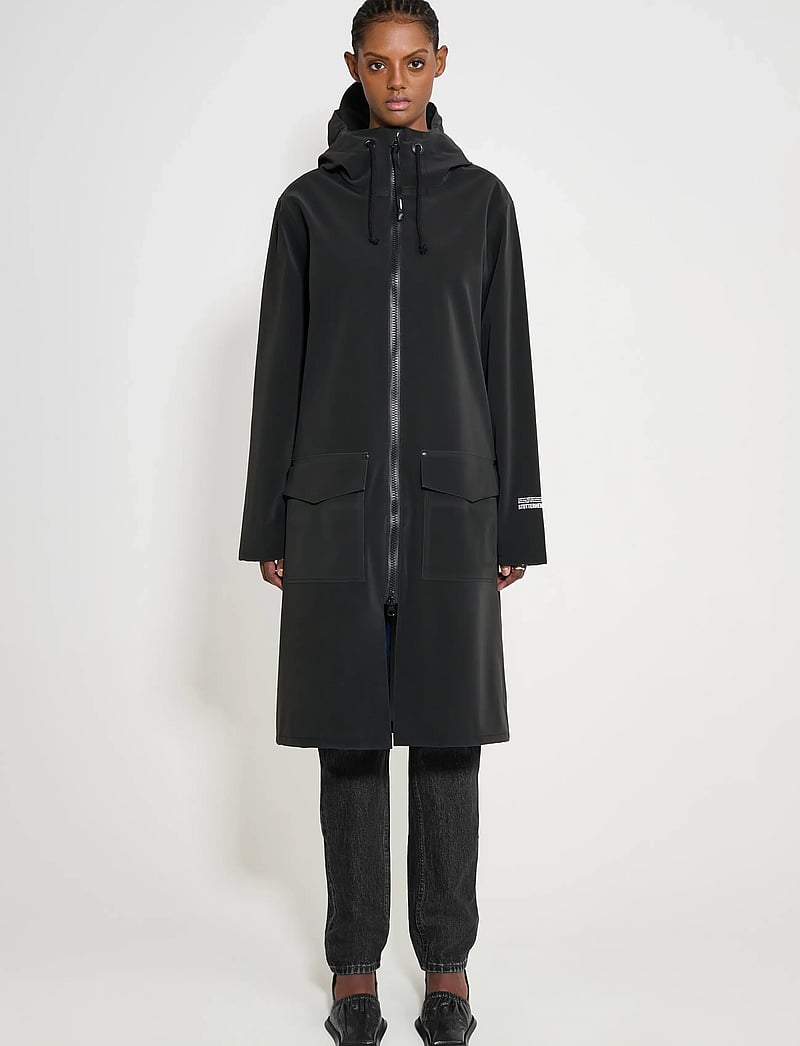 Stutterheim - Stockholm Long Patch Matte Black - regnjakker - black - 0