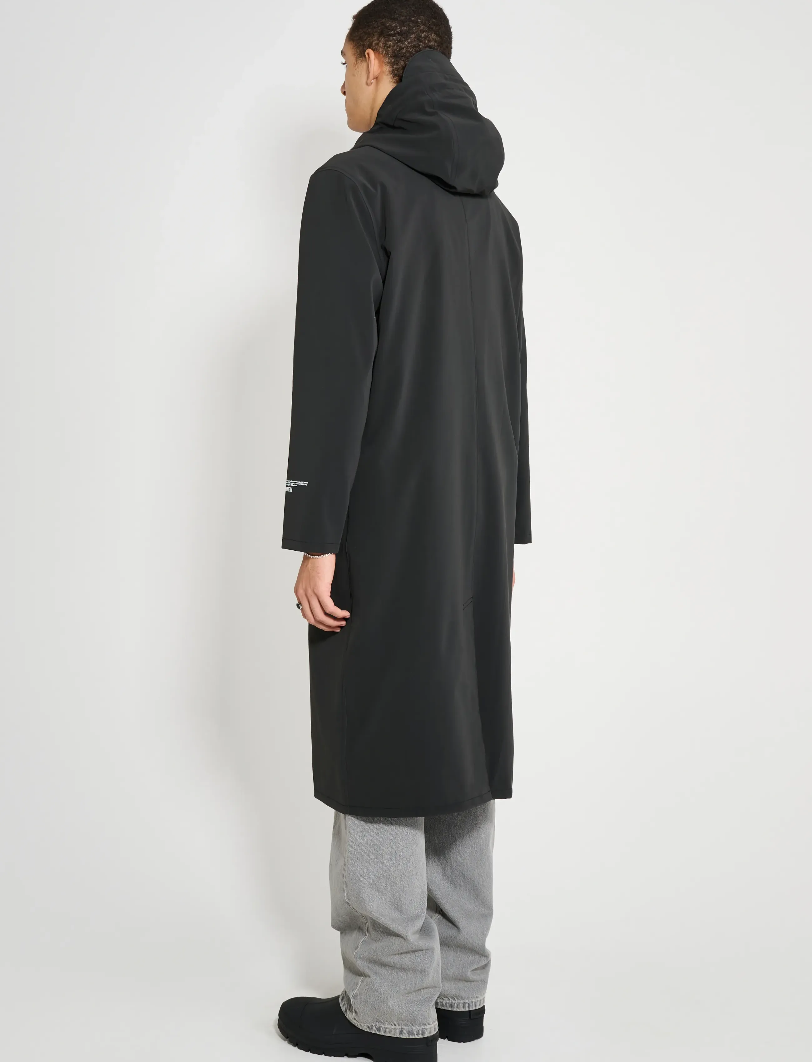 Stutterheim - Stockholm Long Patch Matte Black - regnjakker - black - 3