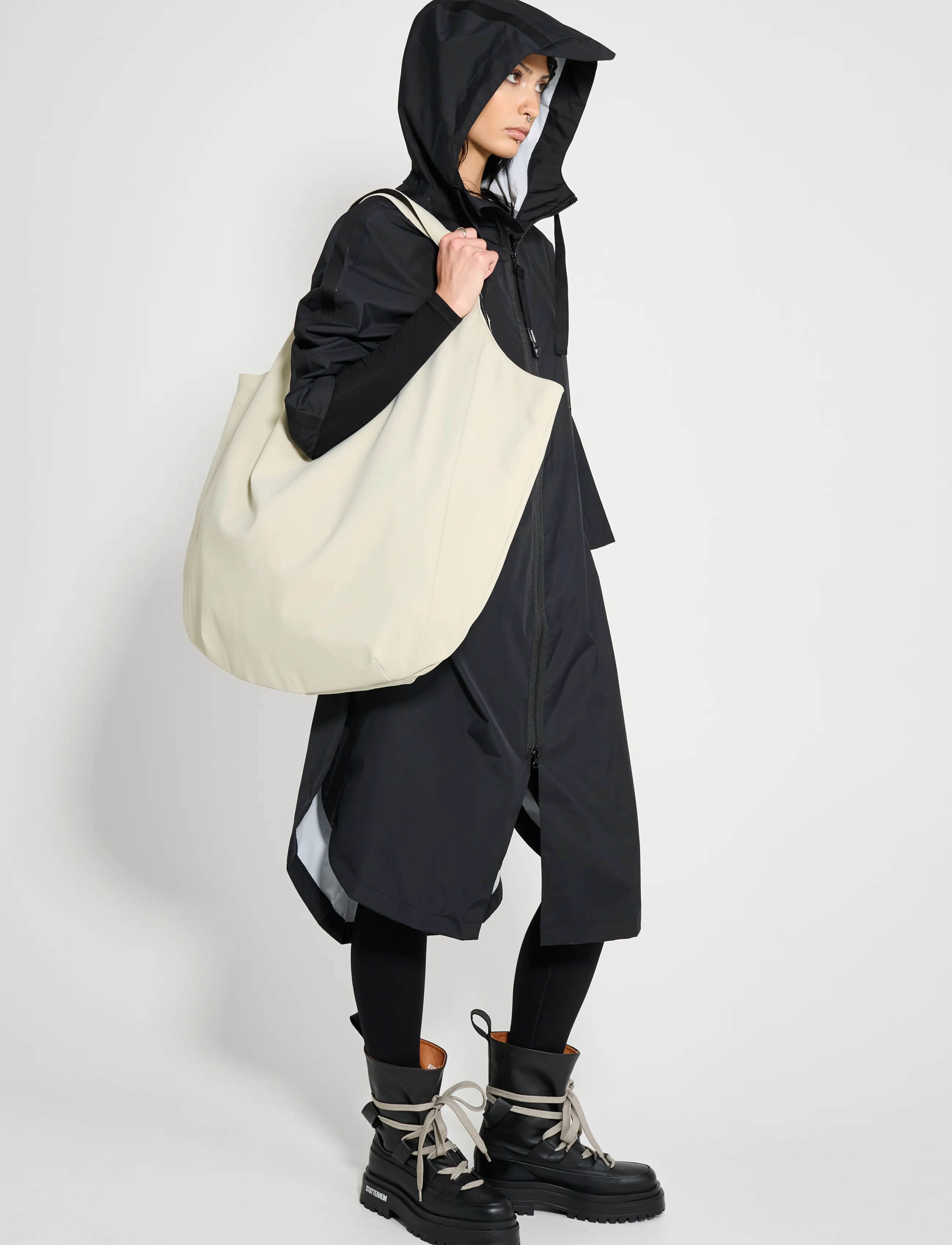Stutterheim Concert Tape kappor & rockar dam – bild 3