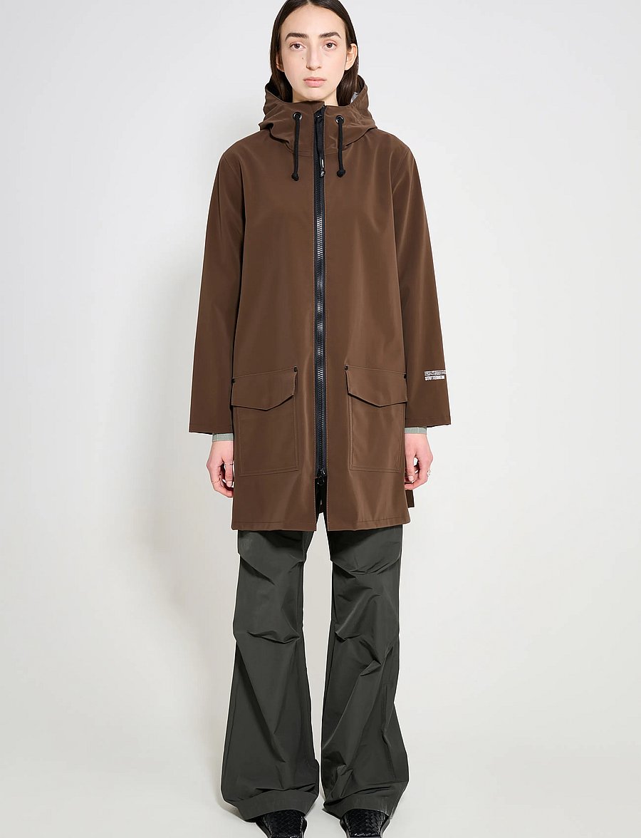 Stutterheim - Mosebacke Patch Matte Dark brown - regnjakker - dark brown - 0