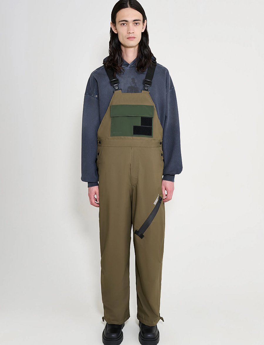 Stutterheim - Space Bib Trouser Matte Green - cargobyxor - green - 0