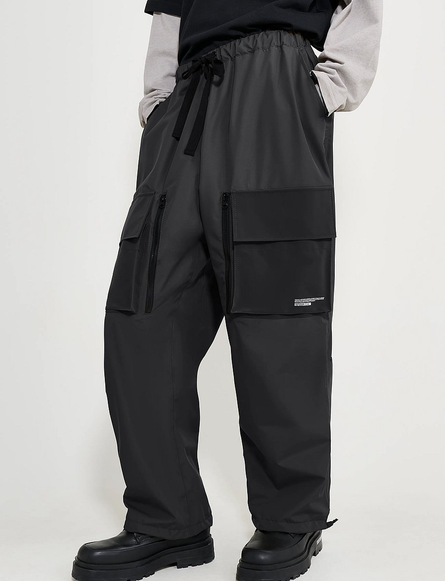 Stutterheim - Space Pocket Trouser Matte Black - cargobyxor - black - 4