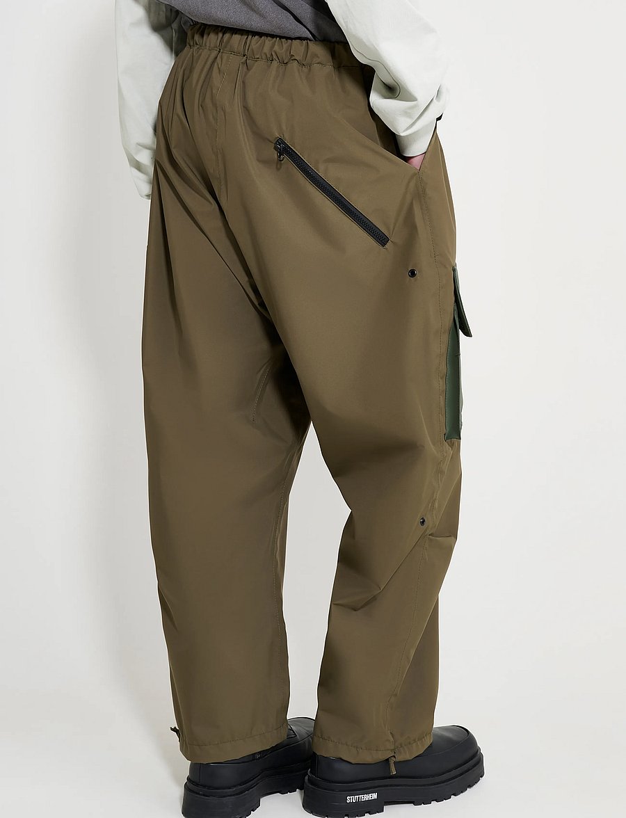 Stutterheim - Space Pocket Trouser Matte Green - cargobyxor - green - 3