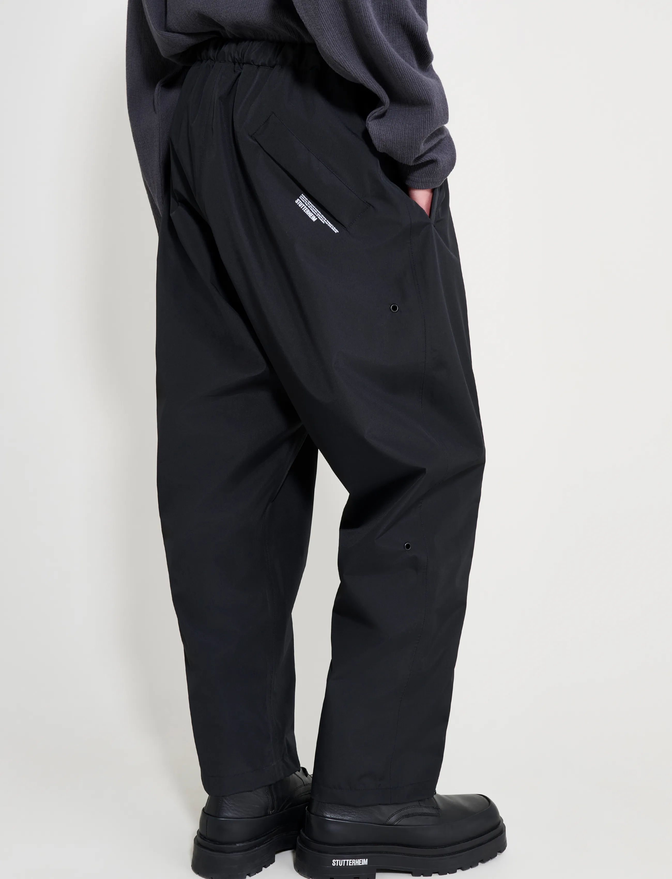 Stutterheim - Bash Zip Nylon Trouser Matte Black - black - 3