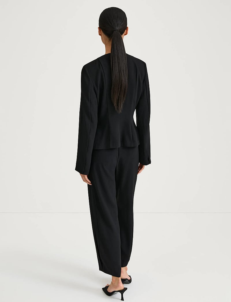 Stylein - BRIENNE BLOUSE - Ühes joones nööpidega bleiserid - black - 4