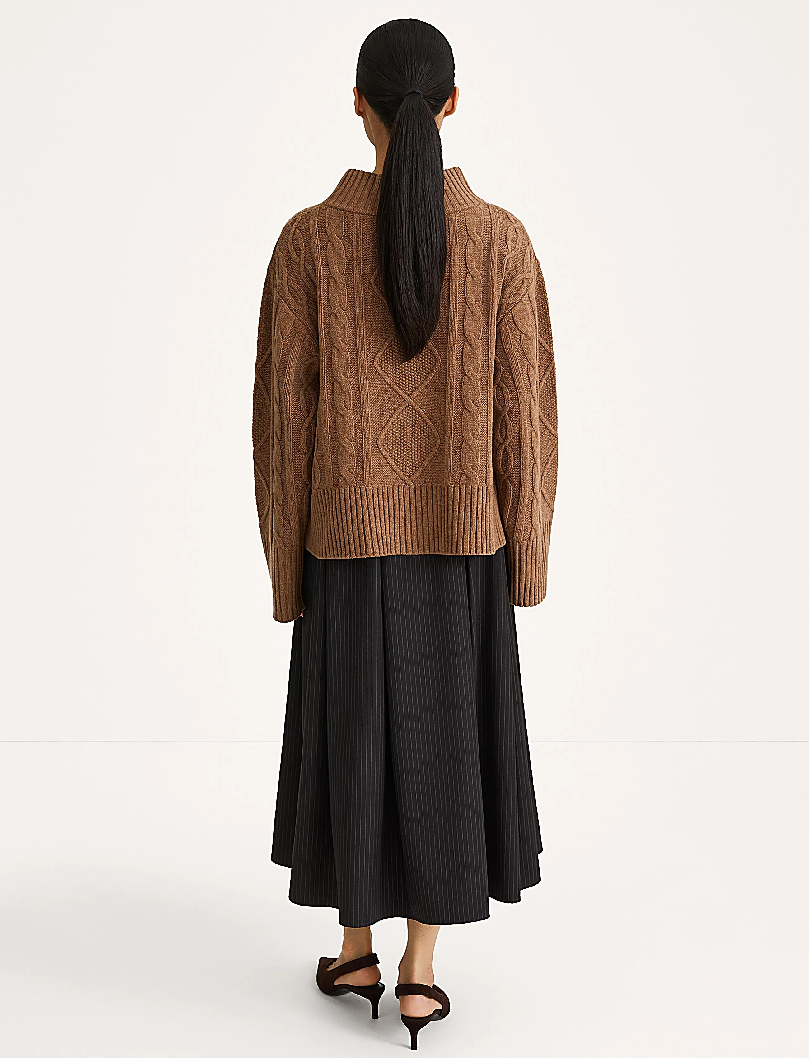 Stylein - Borina Skirt - plisseeritud seelikud - coffee pinstripe - 3