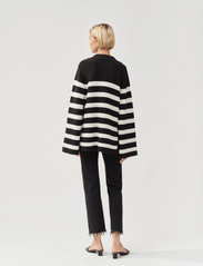 Stylein - ARIEN SWEATER - megzti drabužiai - striped - 5