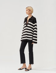 Stylein - ARIEN SWEATER - megzti drabužiai - striped - 6
