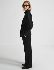Stylein - BONITA shiny - tailored trousers - black - 3