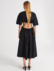 Stylein - JARAMA DRESS - midi kjoler - black - 6