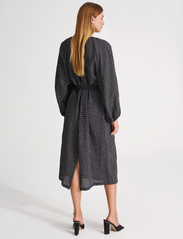 Stylein - JASMINE DRESS - vakarėlių drabužiai išparduotuvių kainomis - black - 4