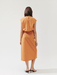 Stylein - MELIZA TOP - sleeveless blouses - orange - 3