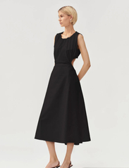 Stylein - MYTRA DRESS - ballīšu apģērbs par outlet cenām - black - 2
