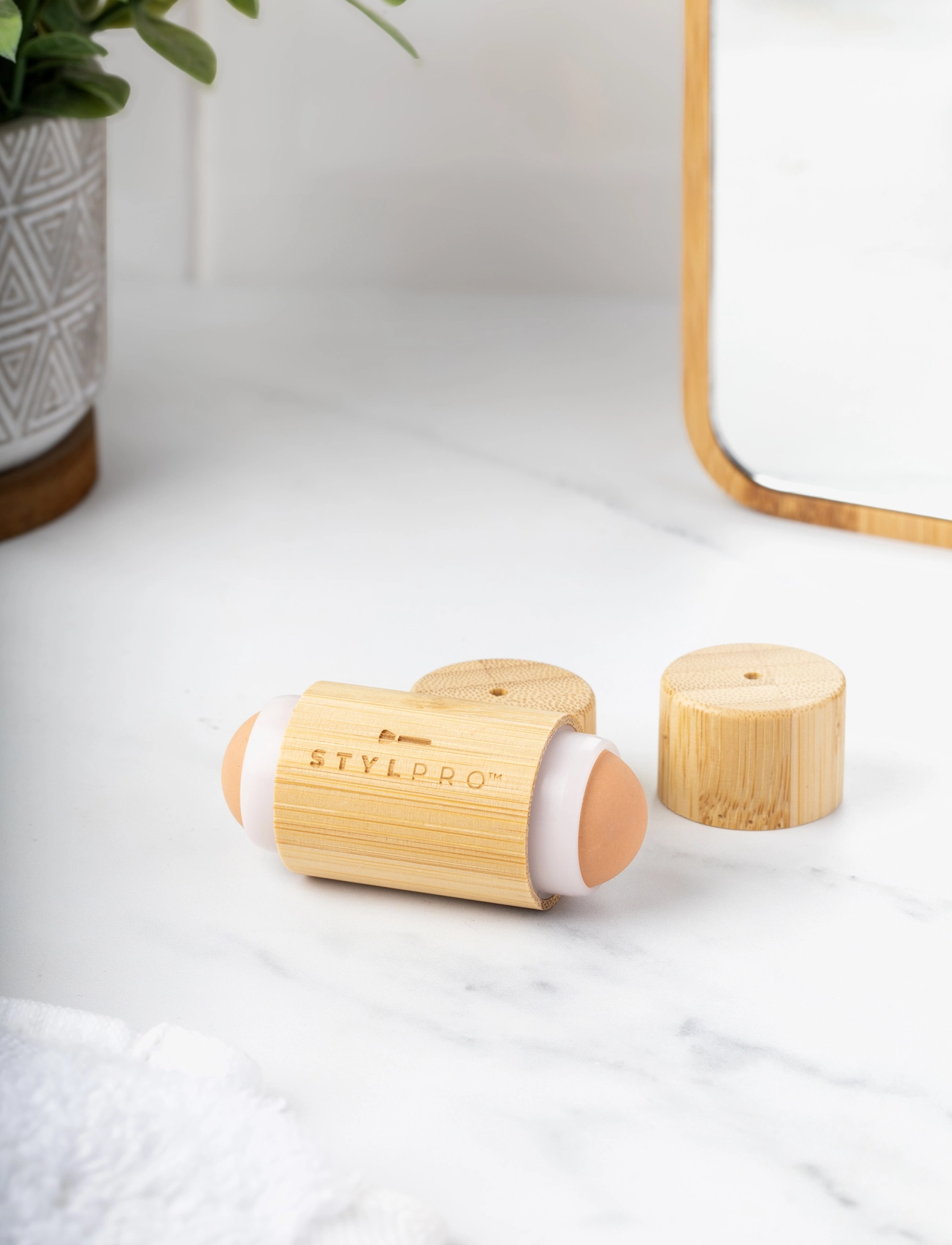 Stylpro - Stylpro Volcanic Bamboo Roller - gua sha og andlitsrúllur - natural - 4