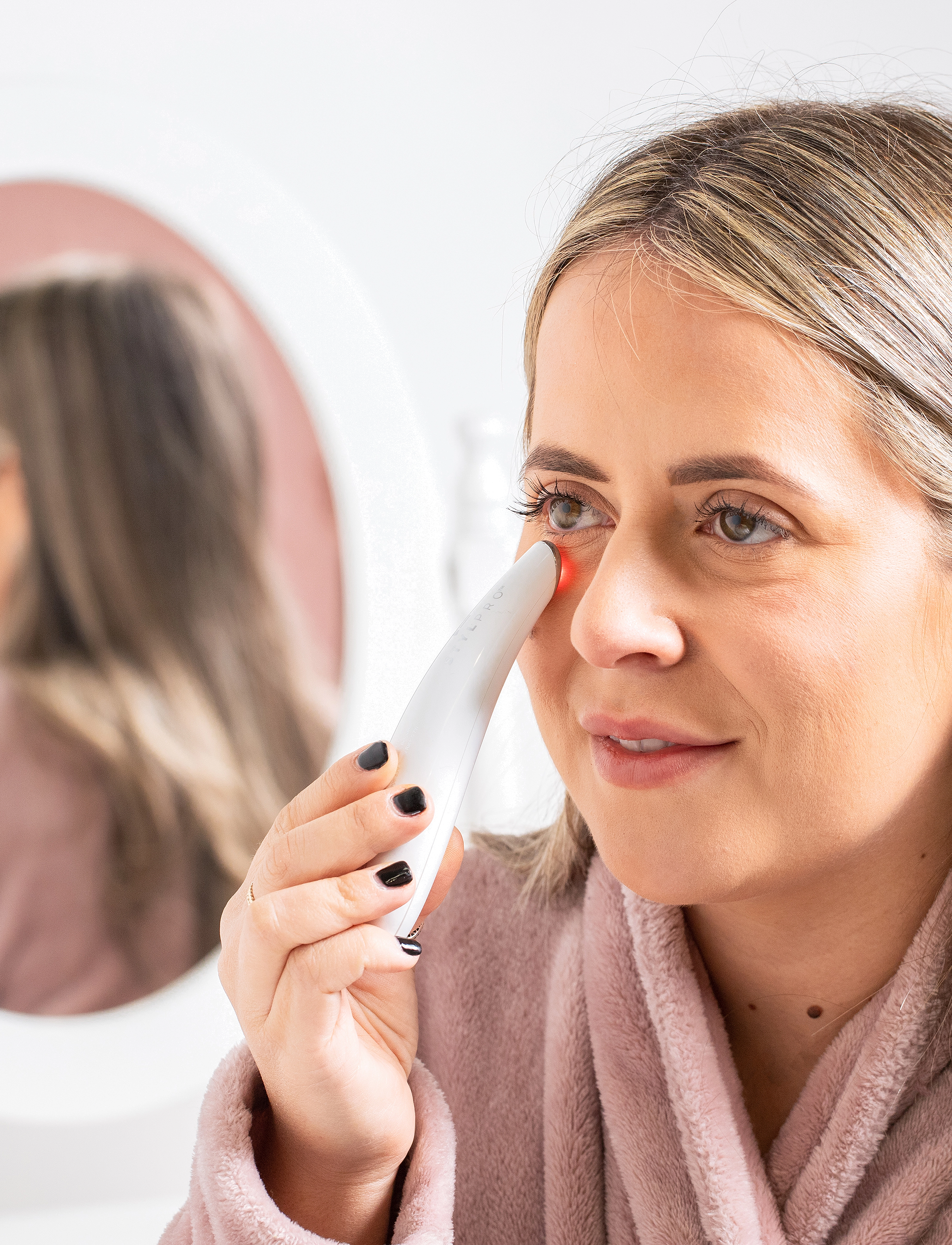 Stylpro - Stylpro Bag Be Gone Beauty Eye Massager - beauty tech - white - 4