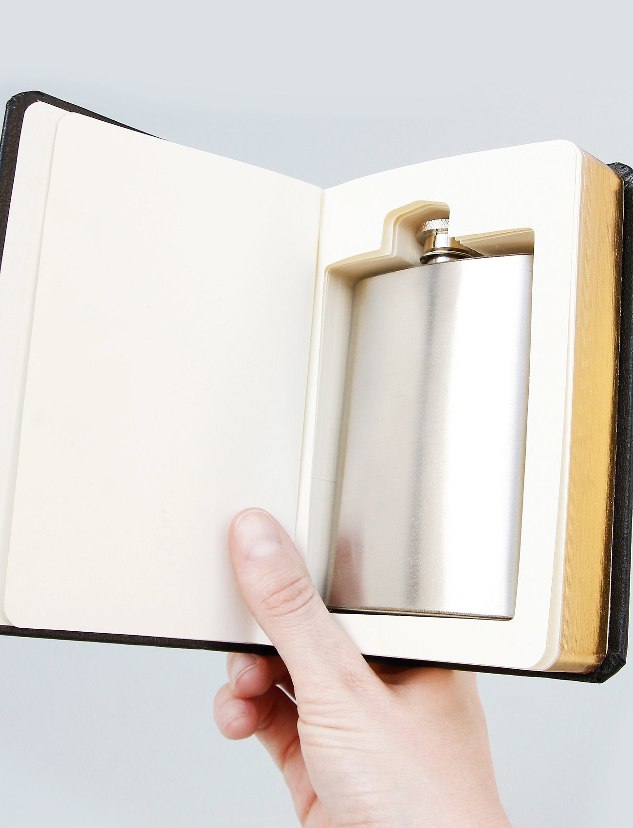 Suck UK Flask In A Book Fancy Black, 120 ml, Decoration, Schwarz - Books, Homeware