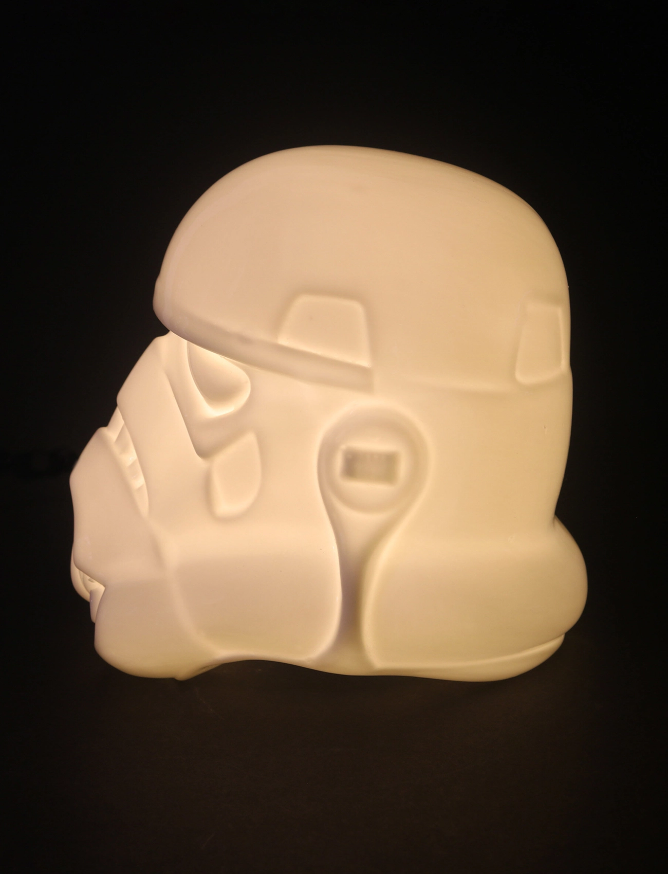 Suck UK - Helmet Lamp STORMTROOPER - desk & table lamps - white - 4