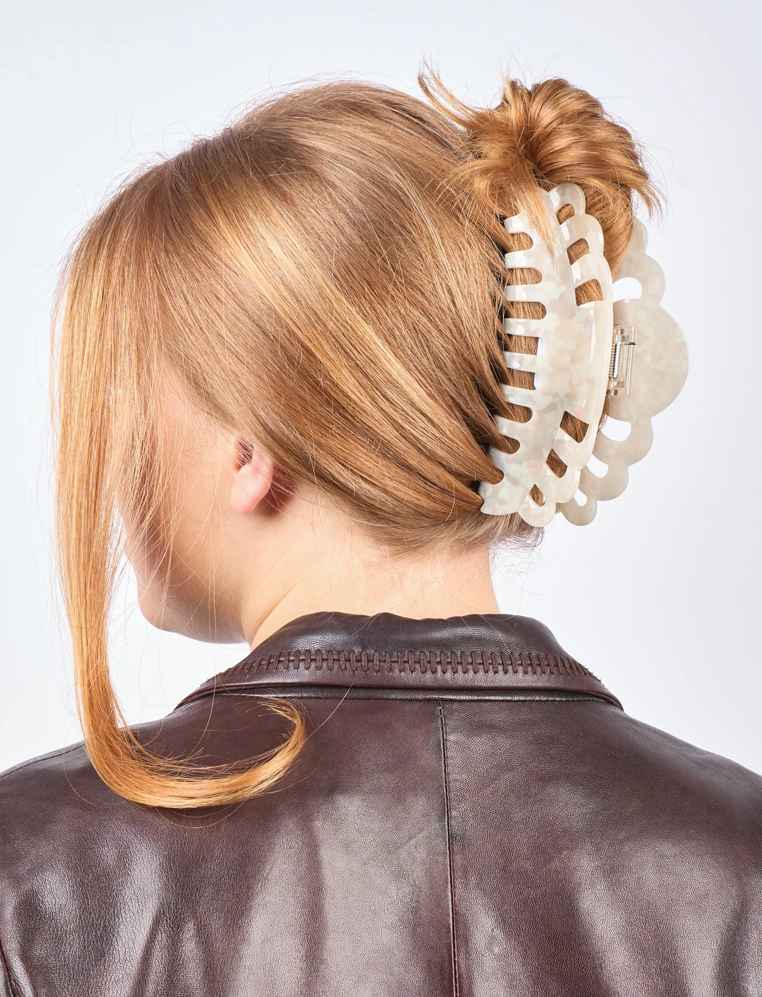 SUI AVA Emma Milky Giga, GIGA, Hair Accessories, Creme - Claws, Beauty