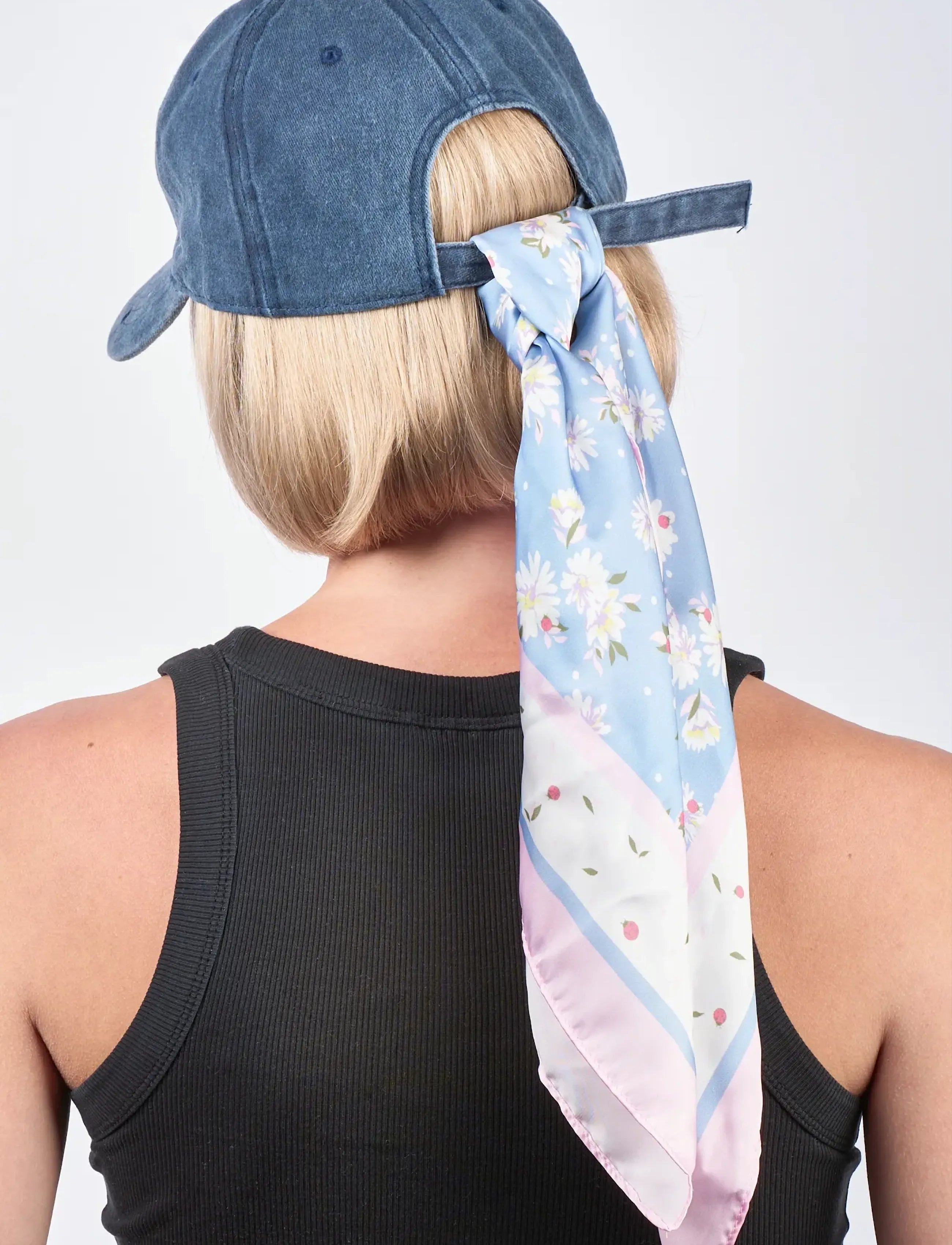 SUI AVA Mari Bloom Scarf - Transitional Layering - BLUE/PINK / blue