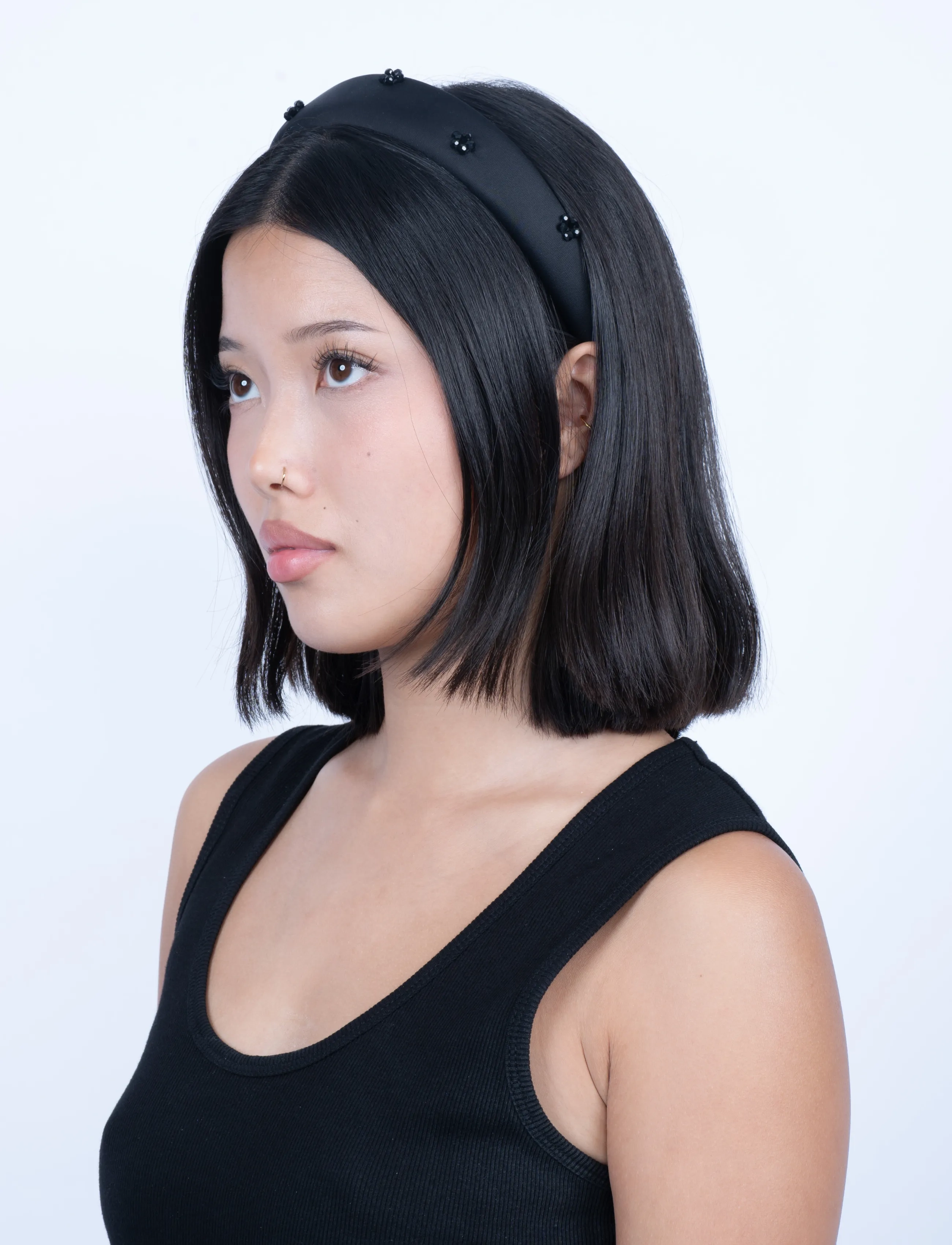 SUI AVA Floral Gleam Headband, One Size, Black, Hårtilbehør > Hårbånd, Dame