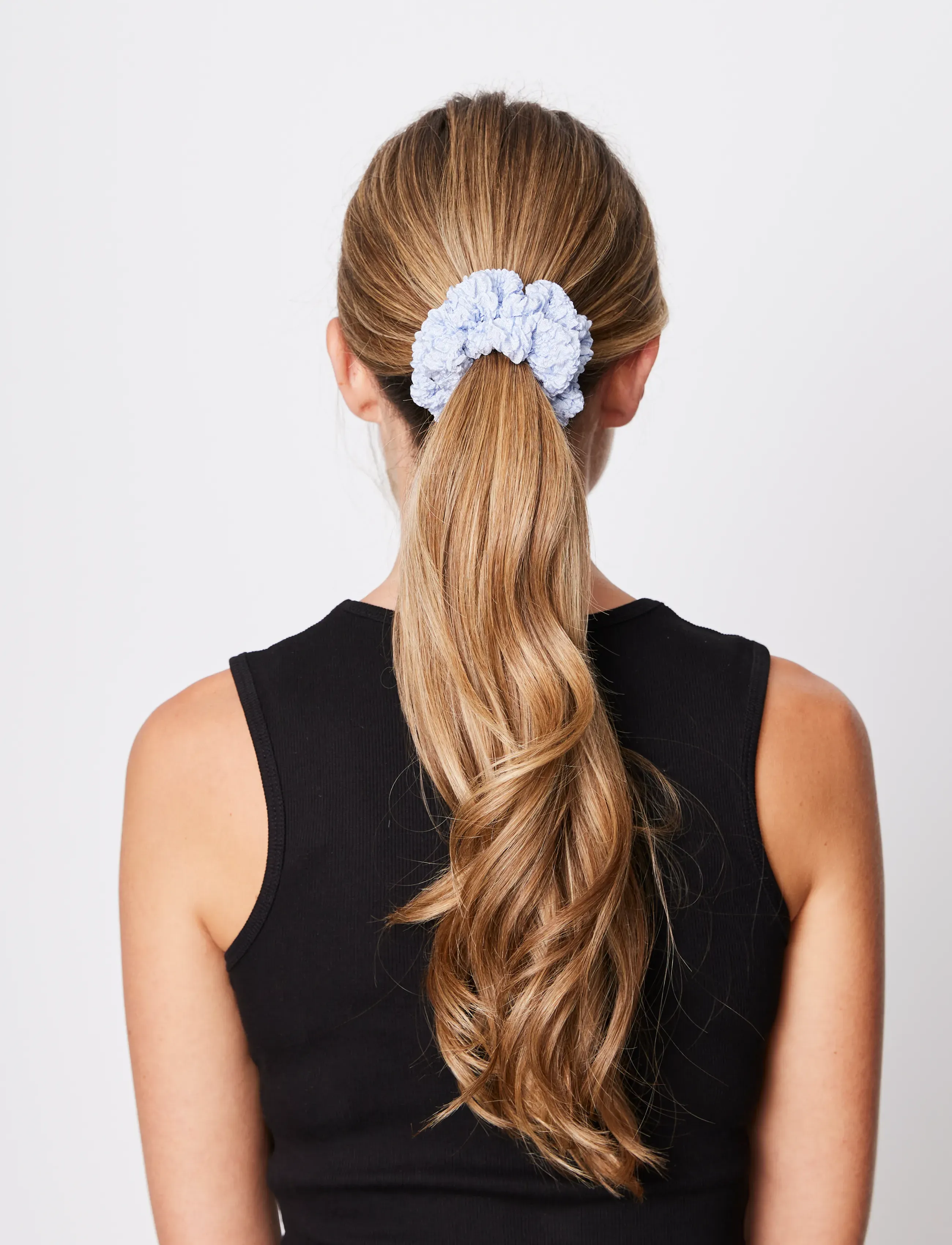 SUI AVA - 3-Pack Cringle Ribbon Scrunchies - hårbånd og hårsnore - brown // 	chartr - 2