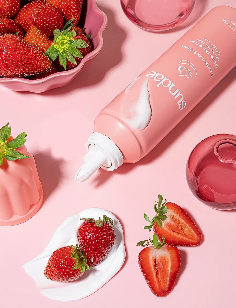 Sundae Body - Strawberries & Cream Whipped Shower Foam - shower gel & bruseolier - strawberry & cream - 2