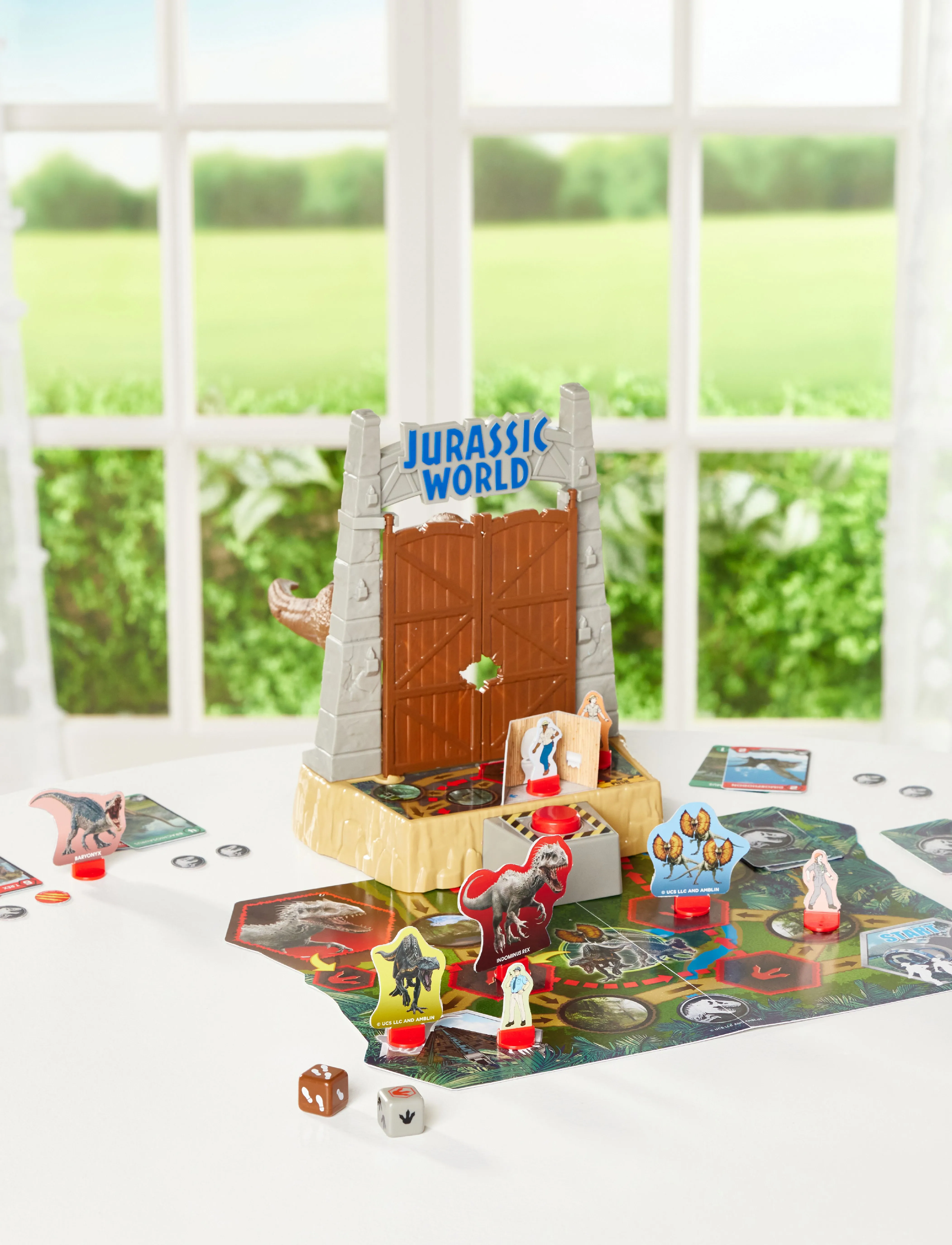 Epoch Games - Jurassic World T-Rex Escape - leksakssets & figurer - mixed - 2