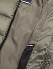 Superdry Sport - SPORTS PUFFER BOMBER JACKET - dun- & vadderade jackor - dusty olive - 4