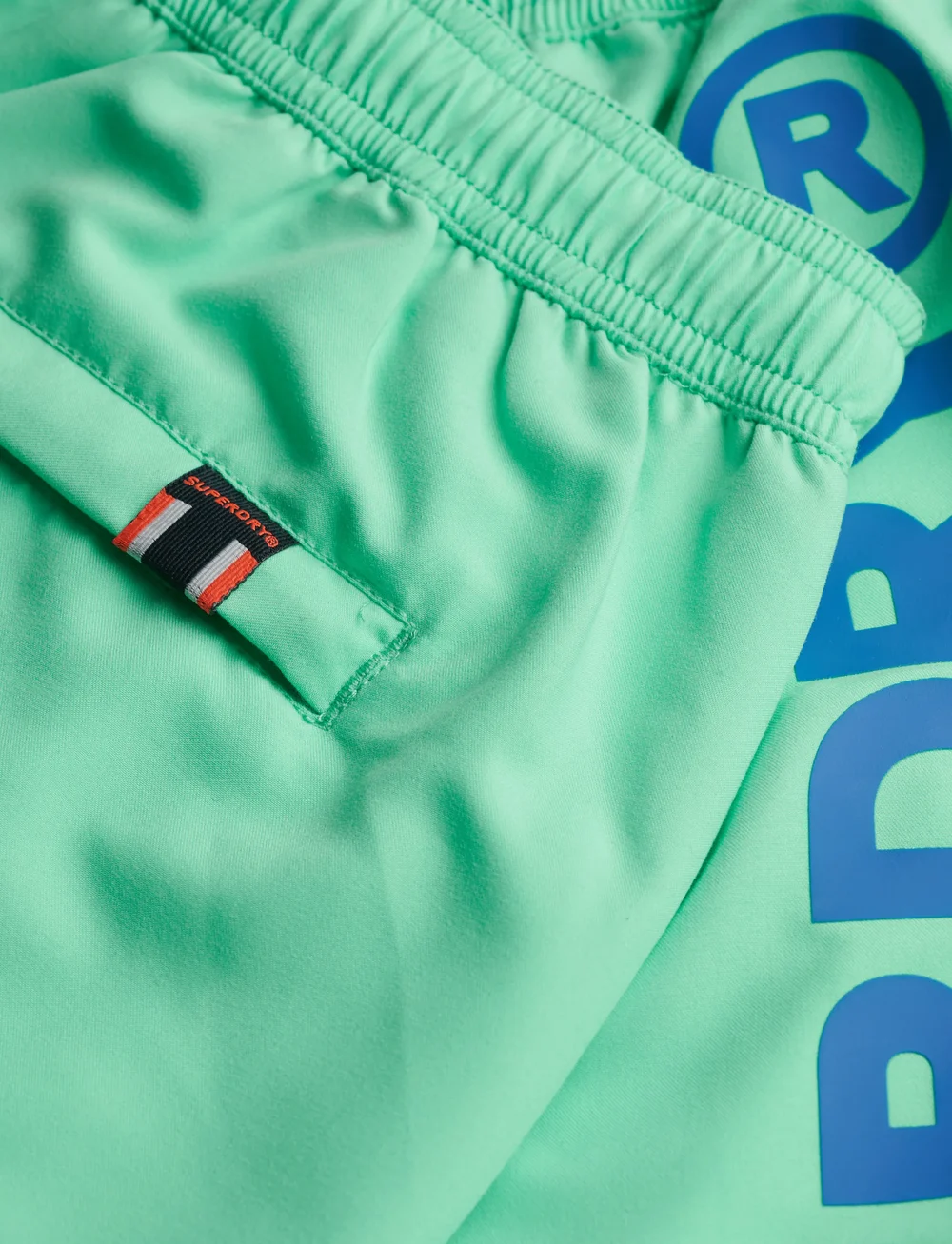 Superdry Sport - SPORT GRAPHIC 17 SWIM SHORT - badehosen - spring bud green - 3