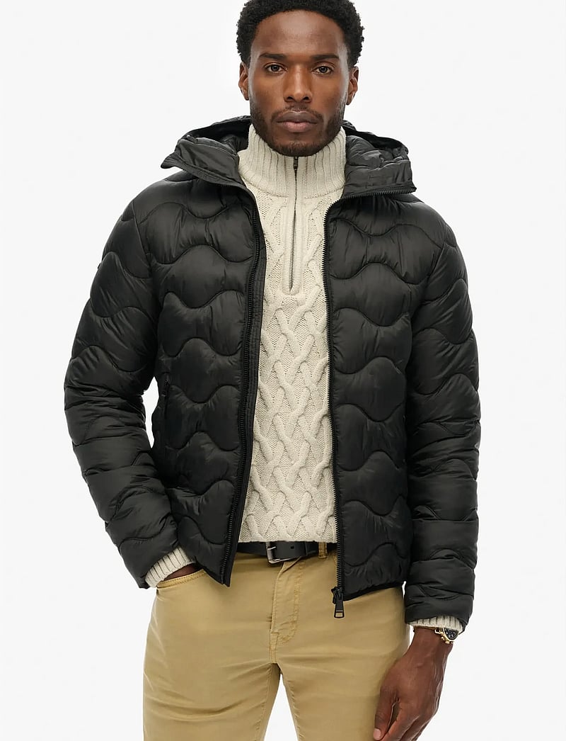 Superdry Sport - HOODED QUILTED WAVE PADDED JKT - vinterjackor - jet black - 0